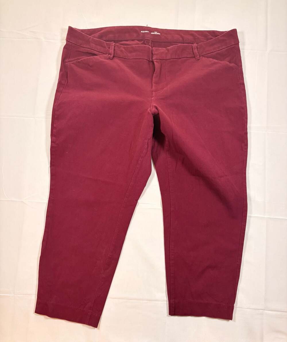 Women’s Old Navy Pixie Secret Slim Pockets Burgundy Mid-Rise Ankle Pants Size 22
